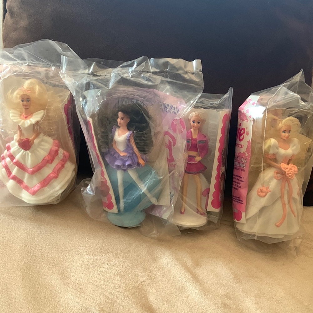 1992 Mc Donald’s Happy meal Barbie’s
